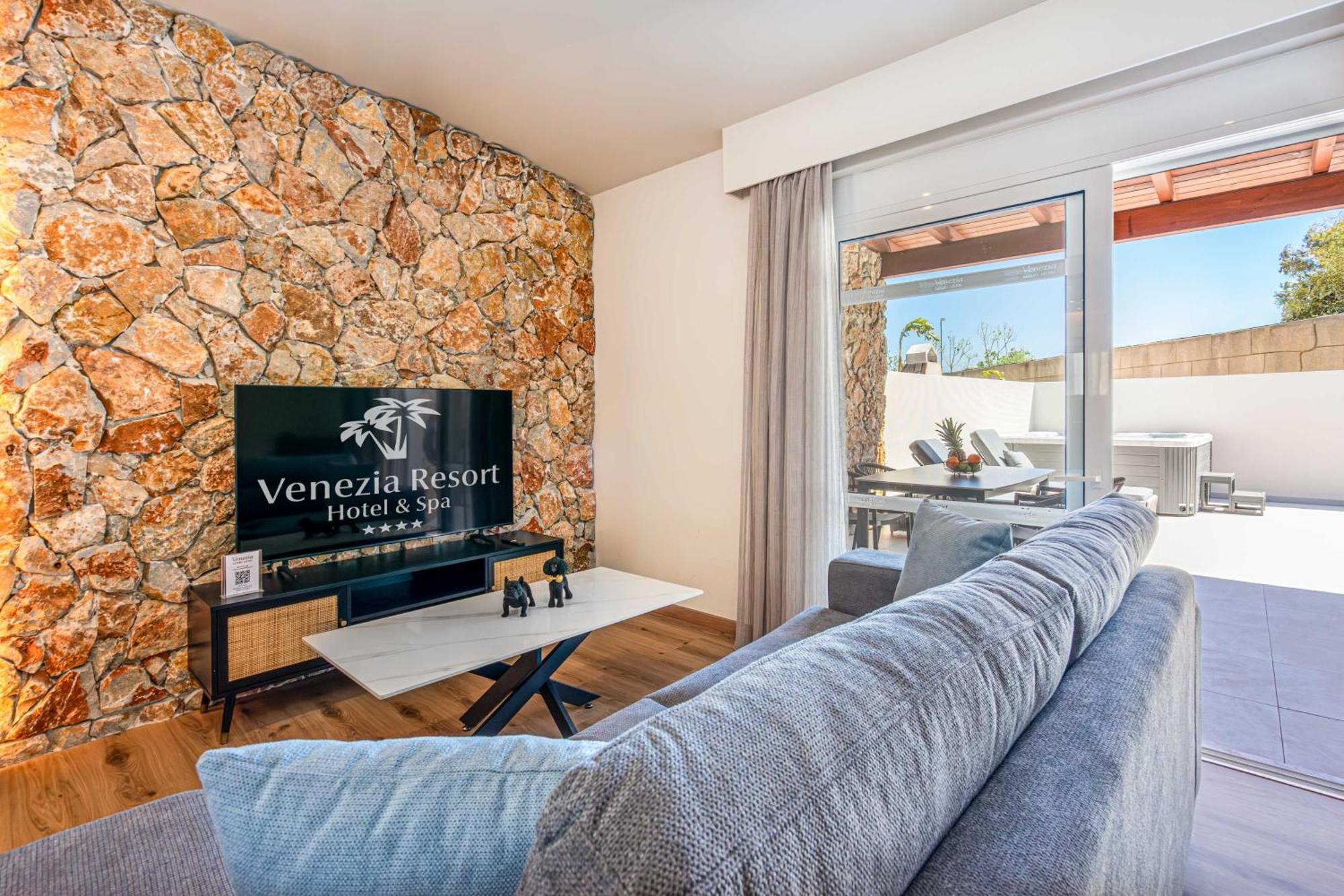 Venezia Luxury Living Villas, * Faliraki