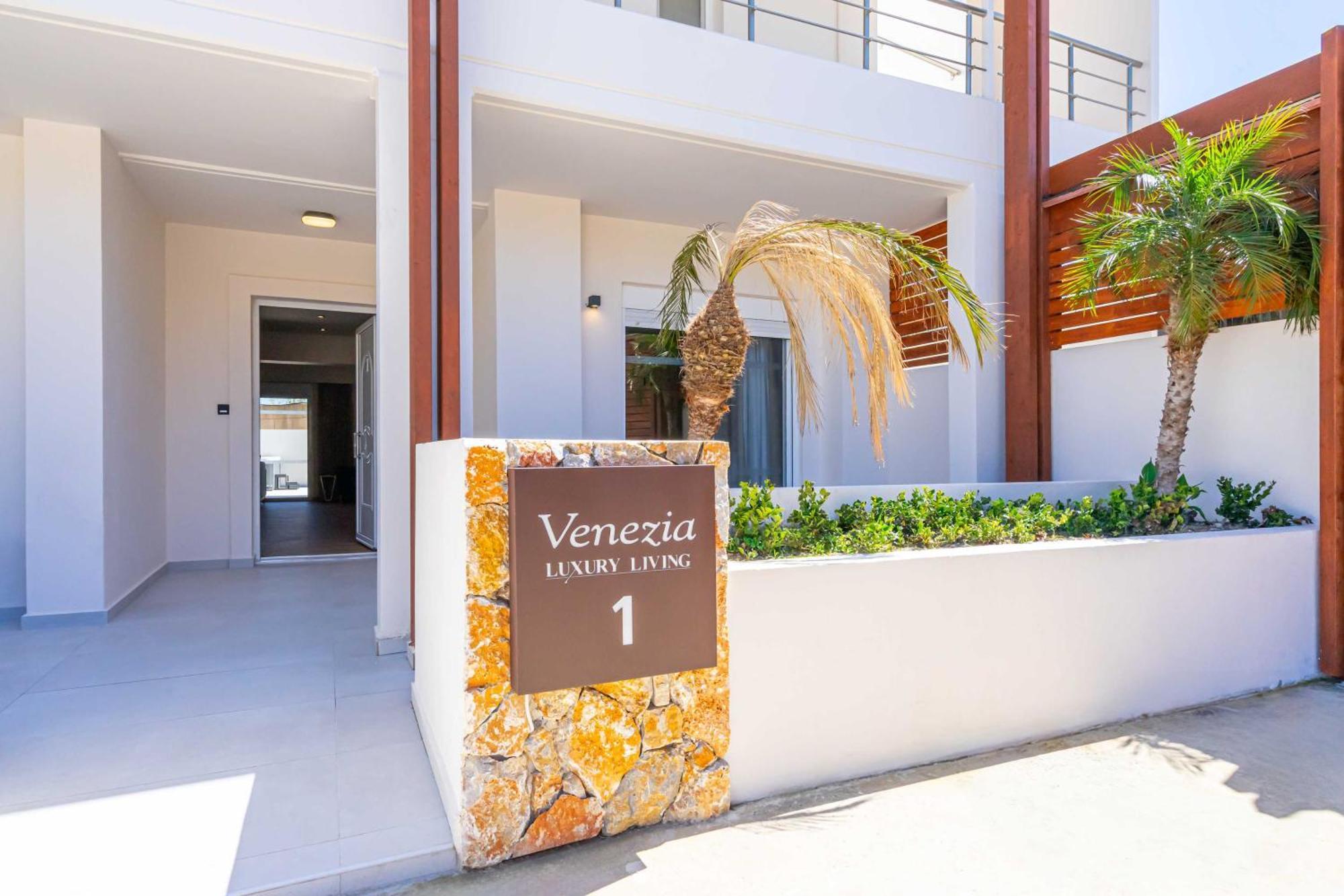 Villa Venezia Luxury Living Villas,