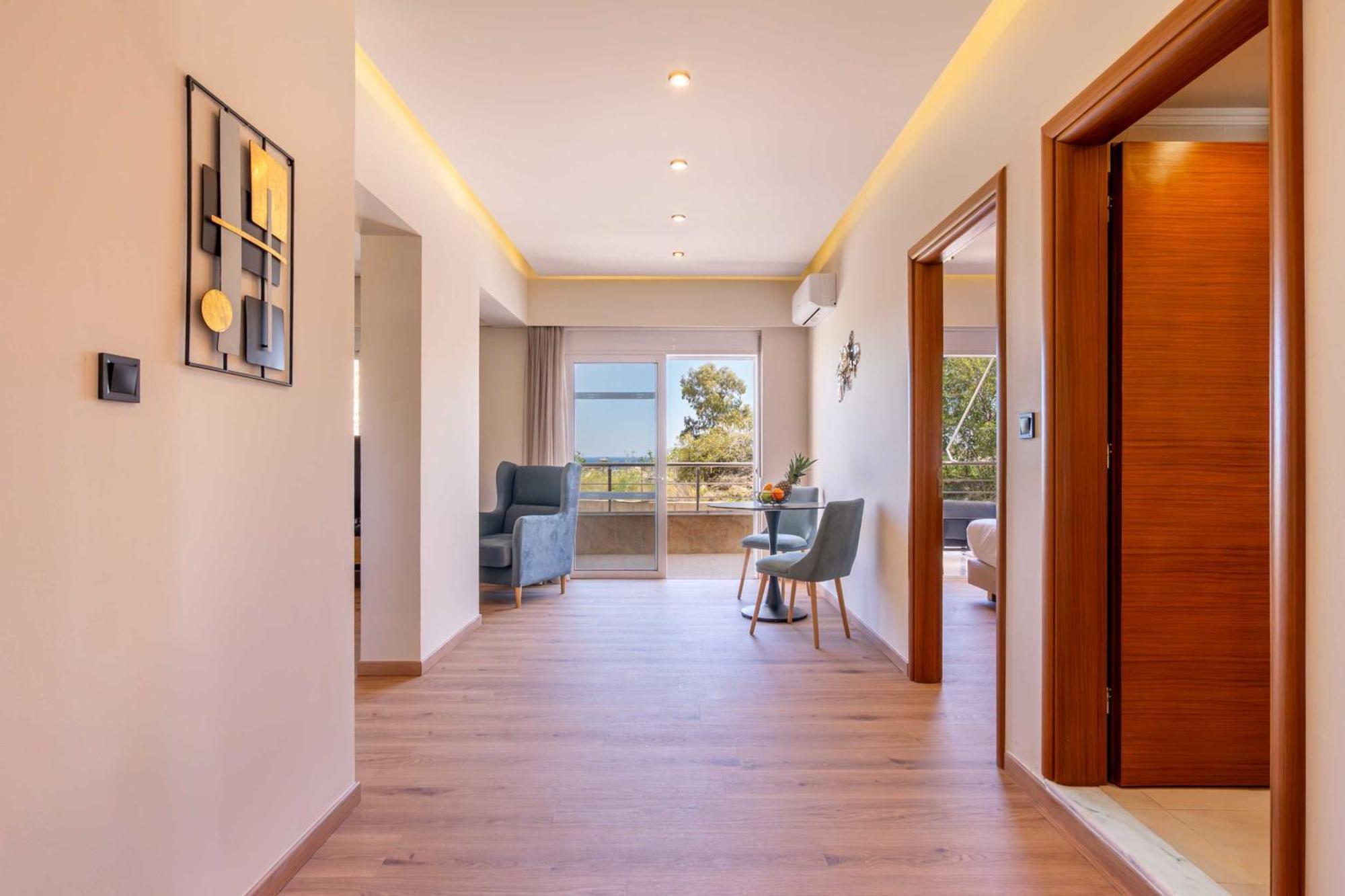 Villa Venezia Luxury Living Villas, *